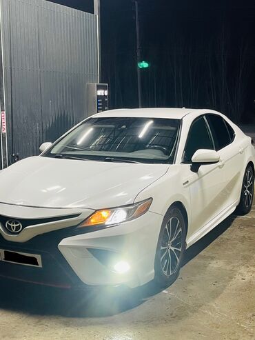 Toyota: Toyota Camry: 2019 г., 2.5 л, Типтроник, Гибрид, Седан