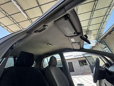 авто ярис: Toyota Yaris: 2007 г., 1.3 л, Автомат, Бензин, Хэтчбэк — 9