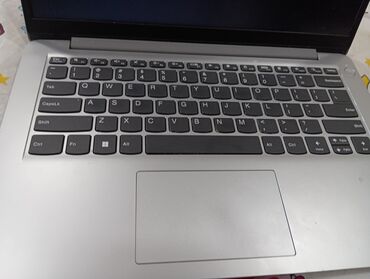 Modemlər və şəbəkə avadanlıqları: Lenovo noutbuku gündəlik tapşırıqlar, iş və ya təhsil üçün nəzərdə