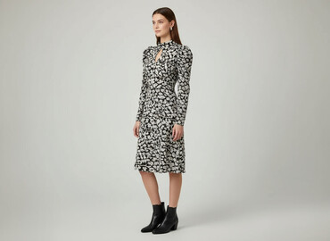 sukienka trapezowa na wesele plus size: Women`s dress, size S