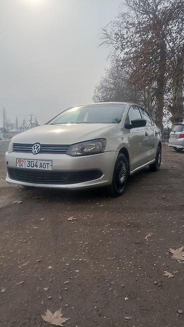 Volkswagen: Volkswagen Polo: 2010 г., 1.6 л, Механика, Бензин, Седан — 2