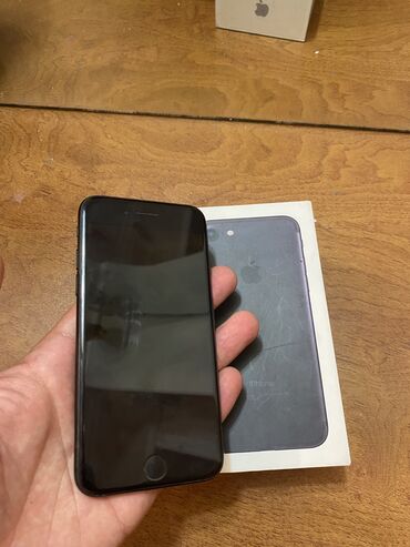 ipone 7 plus: IPhone 7, 32 GB, Qara, Barmaq izi, Sənədlərlə