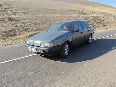 12 t: Volkswagen Passat: 1990 г., 1.8 л, Механика, Бензин, Седан — 3