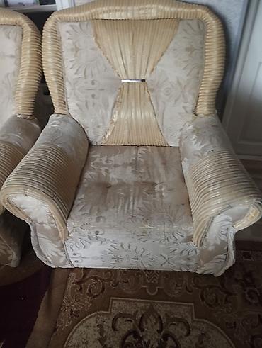 kilim mebel stol stul: Б/у, Классический диван, Диван, Без подъемного механизма, Нераскладной — 4