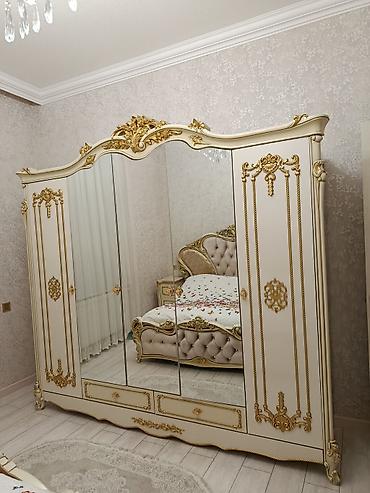 bedroom: Klassik üslubda yataq otağı mebel dəsti təqdim olunur. Dəst zərif krem — 3