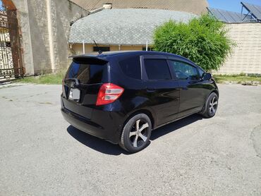 авто в рассрочку без процентов: Honda Fit: 2008 г., 1.3 л, Вариатор, Бензин, Хэтчбэк