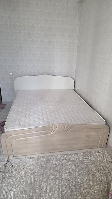 Спальный гарнитур, Б/у, Двуспальная кровать, Шкаф, Комод, Россия, Самовывоз, цвет - Бежевый