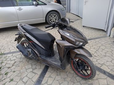 купить скутер бу в бишкеке: Скутер 150 куб. см, Бензин, Б/у