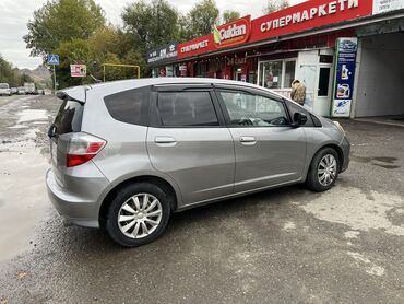 Honda: Honda Fit: 2009 г., 1.5 л, Автомат, Бензин, Хэтчбэк