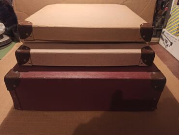 Ostali predmeti za umetnost i kolekcionarstvo: Tri retro kutije od jako tvrdog kartona sa metalnim ojačanjima na na lalafo.rs — 3 Ostali predmeti za umetnost i kolekcionarstvo: Tri retro kutije od jako tvrdog kartona sa metalnim ojačanjima na — 3