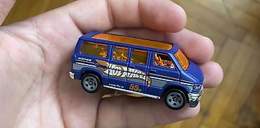 Hot Wheels “Dodge” miniatür model maşın - Marka/seriya: Hot Wheels -