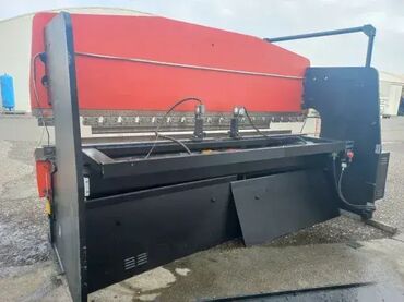 Ostali alati i mašine: Apkant presa Schiavi 4874-23 🛠️ Proizvođač: Amada 🏷️ Radna dužina — 3