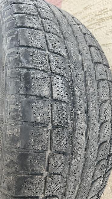 m 8 sukutur: Шины 265 / 65 / R 17, Зима, Б/у, Комплект, Maxtrek — 2
