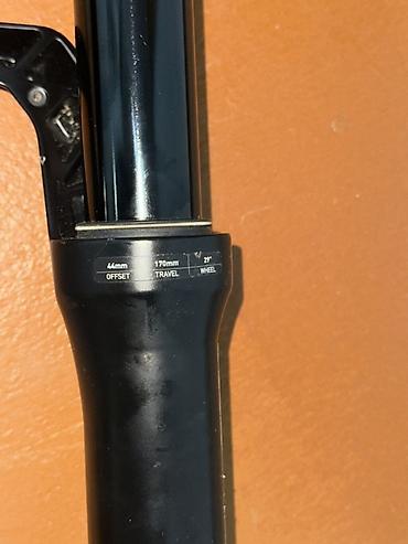 Велосипед тетиктери: В продаже вилка RockShox Zeb Select 29 с ходом 170mm под конусный шток — 3