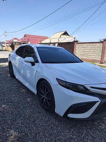 накидка камри: Toyota Camry: 2022 г., 2.5 л, Автомат, Гибрид, Седан — 3
