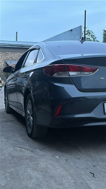 hyunda: Hyundai Sonata: 2018 г., 2 л, Типтроник, Газ, Седан