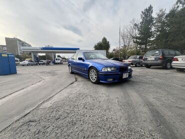 скутер электронные: BMW 3 series: 1991 г., 3 л, Механика, Газ, Седан