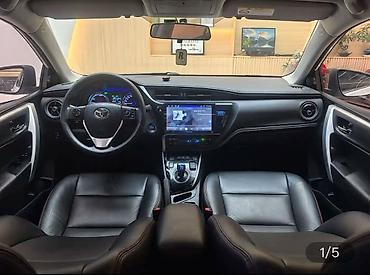 Toyota: Toyota Corolla: 2020 г., 1.8 л, Вариатор, Гибрид, Седан — 8