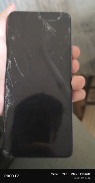 Математика: Tecno Spark 10 Pro, 256 ГБ, цвет - Синий, Отпечаток пальца, Беспроводная зарядка, Две SIM карты
