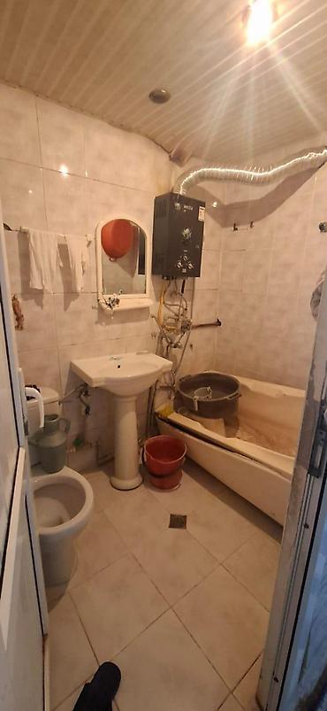 sumqayit 8 mkr kiraye evler: Bakı, 2 otaqlı, Köhnə tikili, 45 kv. m — 10