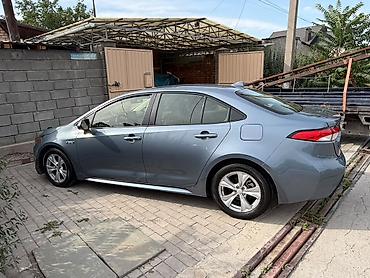 levin corolla: Toyota Corolla: 2019 г., 1.8 л, Гибрид — 4