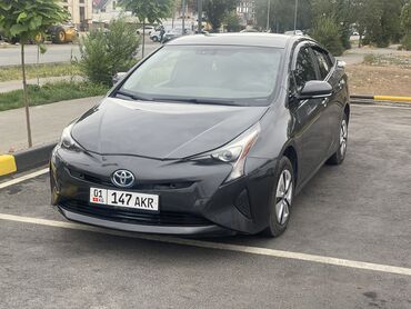 самая дорогая машина в кыргызстане: Toyota Prius: 2016 г., 1.8 л, Вариатор, Гибрид, Хэтчбэк