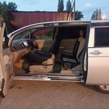lancer 9: Toyota Isis: 2005 г., Автомат, Бензин, Минивэн — 5