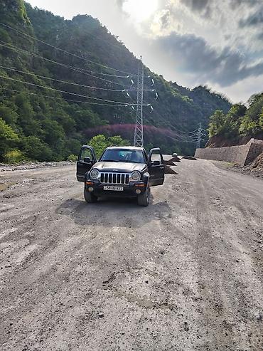 kia rio disk təkər: Jeep Liberty: 3.7 l | 2003 il Ofrouder/SUV — 1