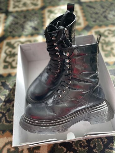 обувь зимный: Ботинки и ботильоны 36.5, цвет - Черный