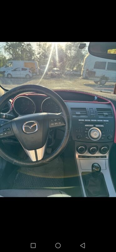 Mazda: Mazda 3: 2010 г., 1.6 л, Механика, Дизель, Хэтчбэк — 2