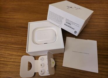 aır pods: Original Air pods pro 2 yeni mehsul. Isledilmeyib. Qutu daxil shnuru