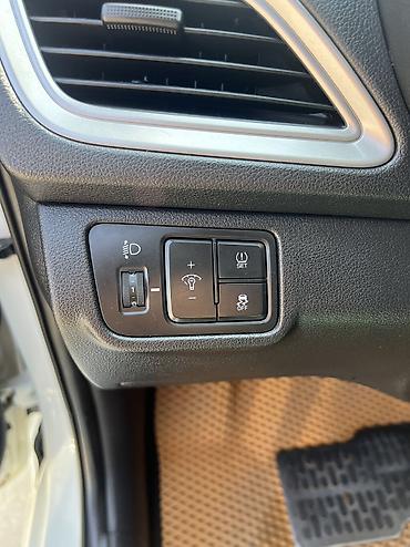 byd e1: Hyundai Accent: 2019 г., 1.6 л, Автомат, Бензин, Седан — 9