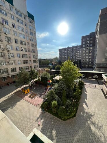 Посуточная аренда квартир: 2 комнаты, Душевая кабина, Постельное белье, Кондиционер — 8