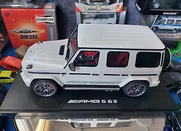 Avtomobil modelləri: Коллекционная модель Mercedes-Benz G63 W463 white 2019 GT Spirit — 1