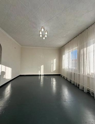 Продажа коттеджей и домов: Продаю дом 4-ком 80-кв/м² Участок: 4-сотки Район: Маевка ( ул — 5