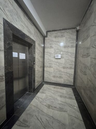 Uzunmüddətli kirayə mənzillər: Şəhər mənzili – geniş və işıqlı - Plan: ayrı qonaq otağı və yataq — 42