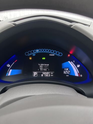 лиф: Nissan Leaf: 2011 г., 10 л, Автомат, Электромобиль, Хетчбек