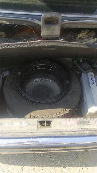 mersedes qabaq bufer: Mercedes-Benz C-Sinif sedan (W202), qara rəng. - Kuzov: 4 qapılı sedan — 8