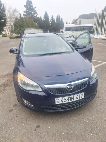 vurug masin: Opel Astra: 1.3 l | 2011 il 345000 km Universal