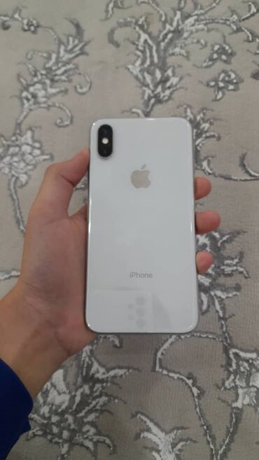 магнитафон на авто: IPhone Xs, Б/у, 128 ГБ, Desert Titanium, Чехол, 76 %