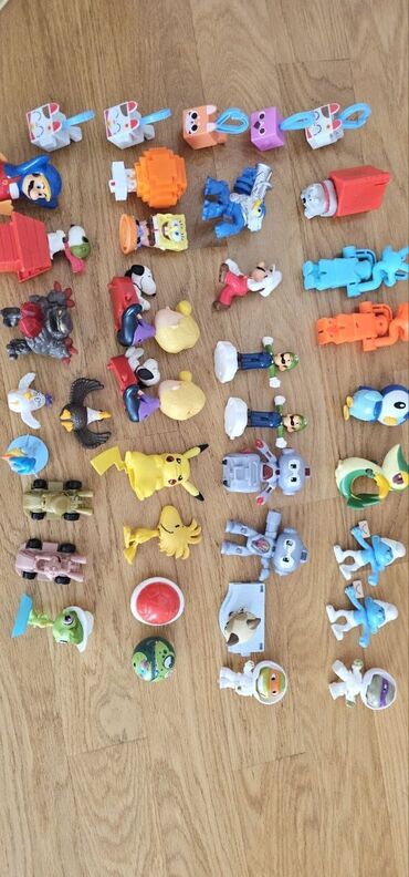 uşaq şəp şəp oyuncaqları: Kolleksiya yığanlar kinder McDonalds Hər biri 2-3 manata . Çox
