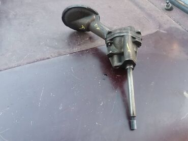 Auto delovi: Uljna pumpa Lada 2121,21213,21214 Niva br.1. Polovno, ocuvano. Skinuto — 1