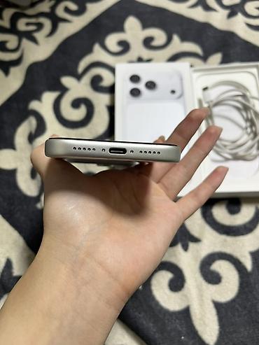 galaxy s19: IPhone 17 pro 512gb Характеристики и особенности: - Экран без — 4