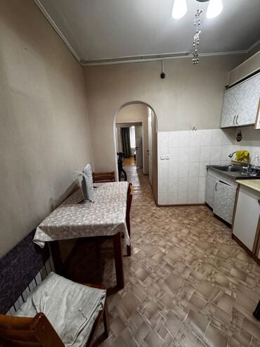 Продажа квартир: 3 комнаты, 70 м², Индивидуалка, 1 этаж, Косметический ремонт — 18