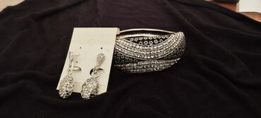 Üzüklər: Böyük həcmli qadın üzük kolleksiyası - Ümumi sayı: 12 ədəd - — 11