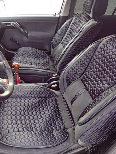 Volkswagen: Volkswagen Vento: 1993 г., 1.8 л, Механика, Бензин, Седан — 8