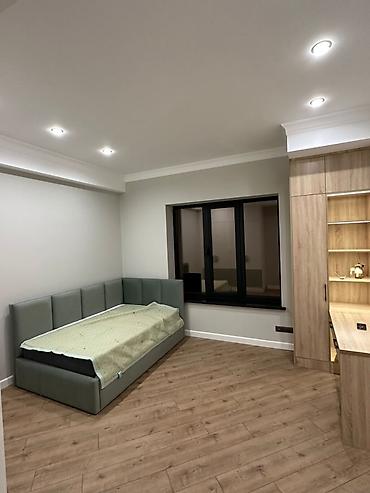 Продажа коттеджей и домов: Продается дом 2- х этажный Киргизия 1 Площадь дома 380 м2 Комнат 6 — 12