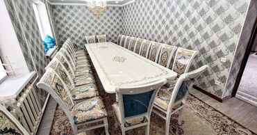 плетёная мебель: Комплект стол и стулья Для зала, Новый