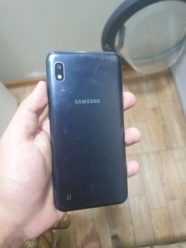 Samsung Galaxy A10, 32 ГБ