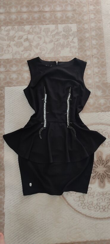 размер 44: Платье. маленькое чёрное платье для коктейля. 46 размер. отличное